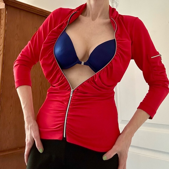 🎁🎄SLIMMING HOLIDAY RED BEBE RUCHED ZIP TOP SOFT STRETCHY - Picture 5 of 7